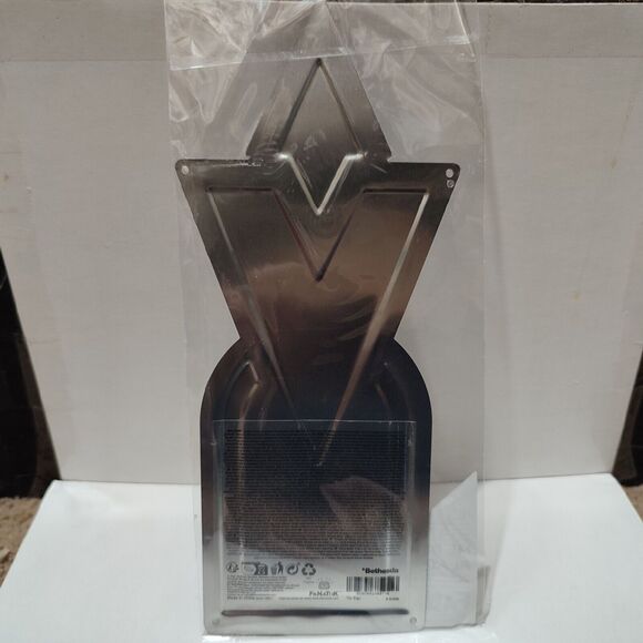 Skyrim Waypoint Marker Metal Tin Sign Official Bethesda Collectible Display - Picture 2 of 4